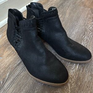 Fergalicious ladies ankle boots black suede size 9M